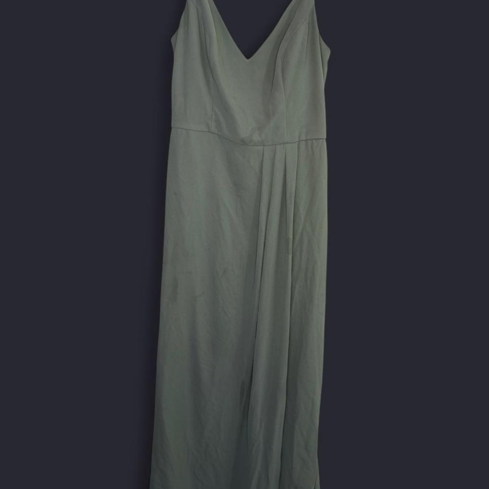 DB studio Bridesmaids Dress in color dusty sage from david’s bridal size 8